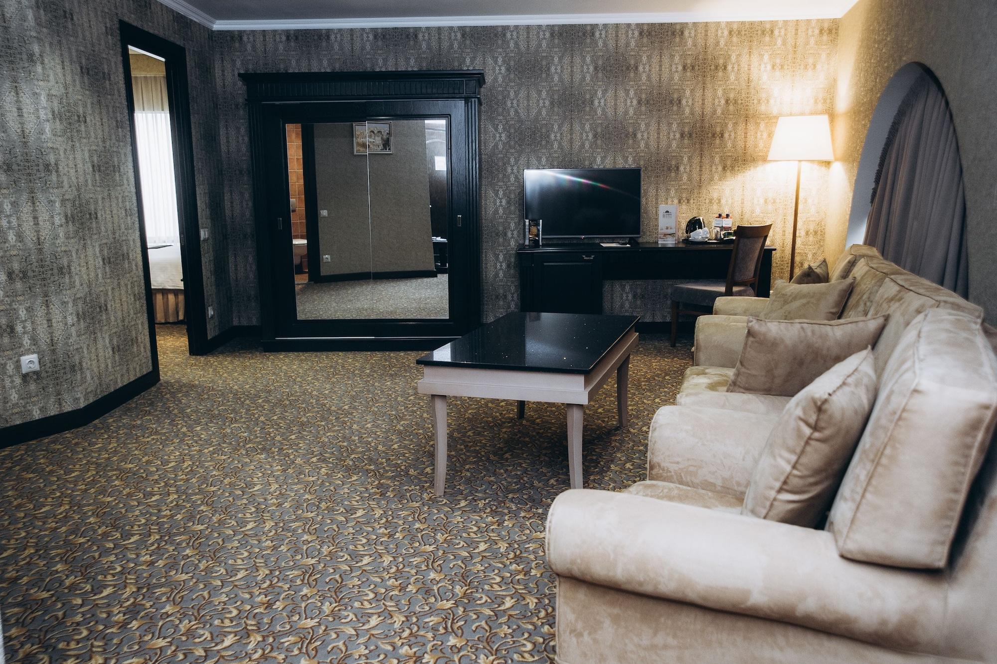Colosseum Marina Hotel Batumi Eksteriør billede