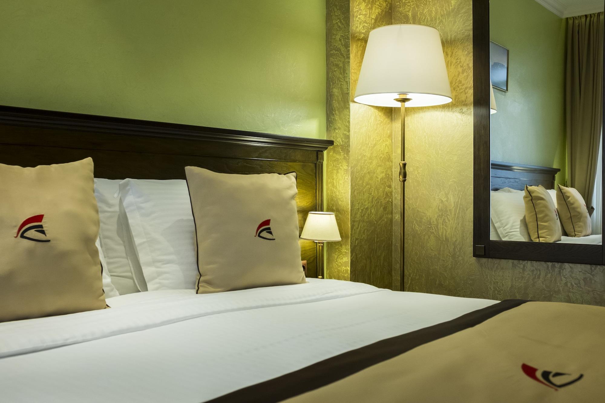 Colosseum Marina Hotel Batumi Eksteriør billede