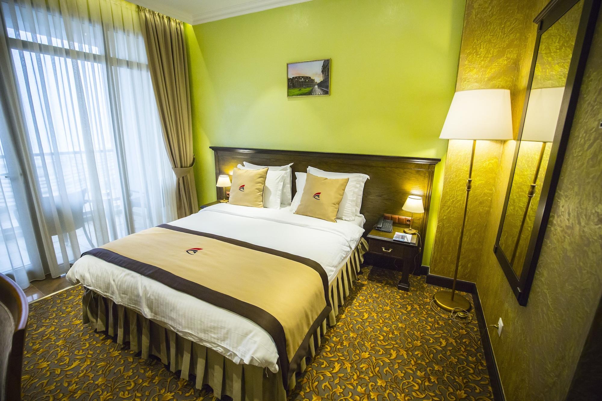 Colosseum Marina Hotel Batumi Eksteriør billede