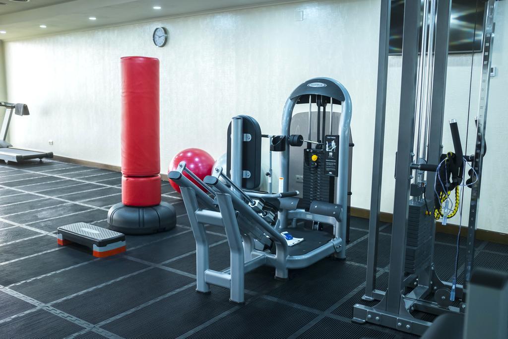 Colosseum Marina Hotel Batumi Eksteriør billede